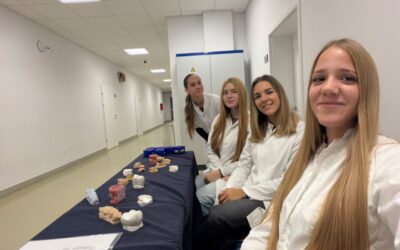 “Mali laboratorij velikih osmijeha”- izložba povodom Dana škole